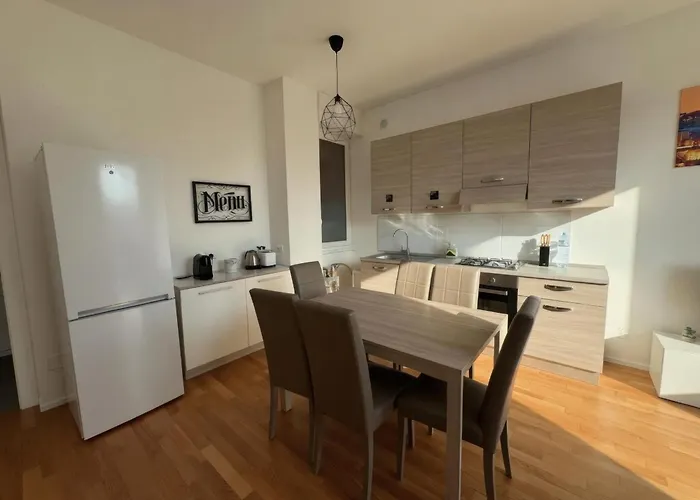 Apartment Modern Near Tiburtina Station By Rhr Rom